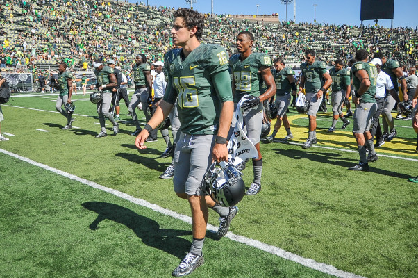 Redshirt Freshman Morgan Mahalak is seeking to replace Marcus Mariota as Oregon's starter